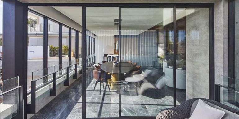 hawkesbury-top-hung-commercial-sliding-door