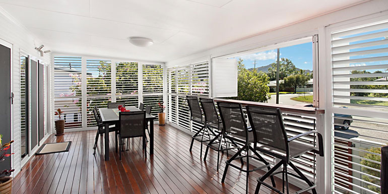 cityscape-operable-plantation-shutter