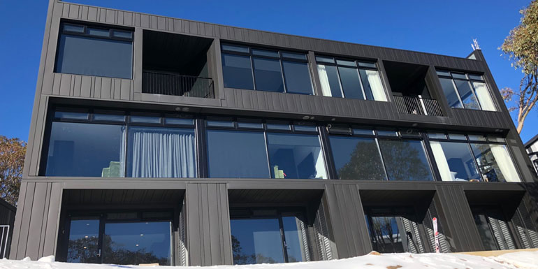 101.6mm-centre-glazed-thermally-broken-framing